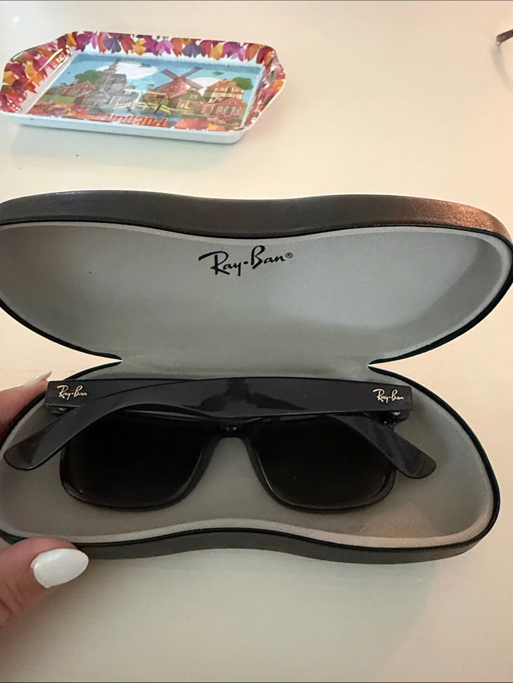 Ray-Ban great minor